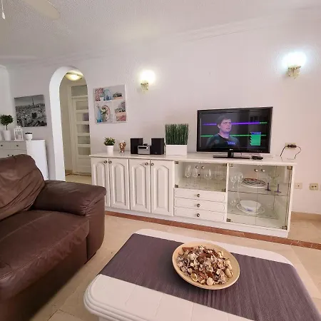 Casa Teide, Ground Floor Parque Santiago 1, Heated Pool, 100 M To Sea And Beach, Wifi Daire *