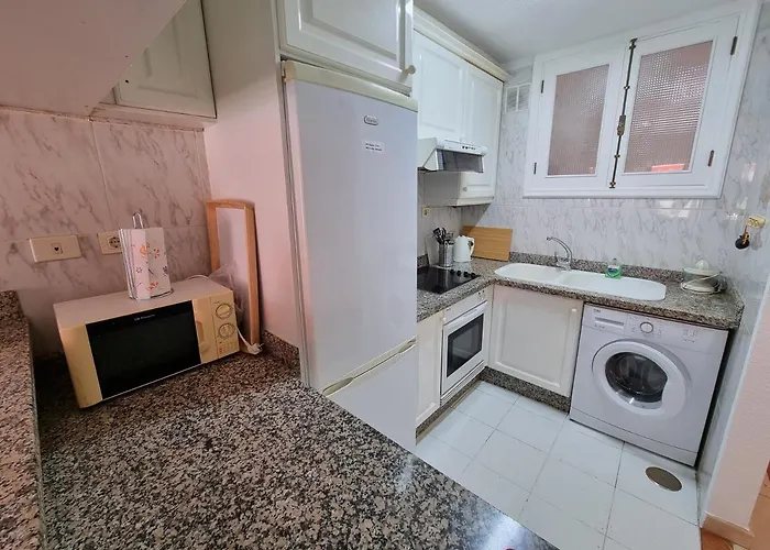 Casa Teide, Ground Floor Parque Santiago 1, Heated Pool, 100 M To Sea And Beach, Wifi Playa de las Américas