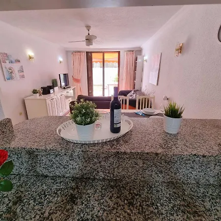 Apartamento Casa Teide, Ground Floor Parque Santiago 1, Heated Pool, 100 M To Sea And Beach, Wifi Playa de las Américas